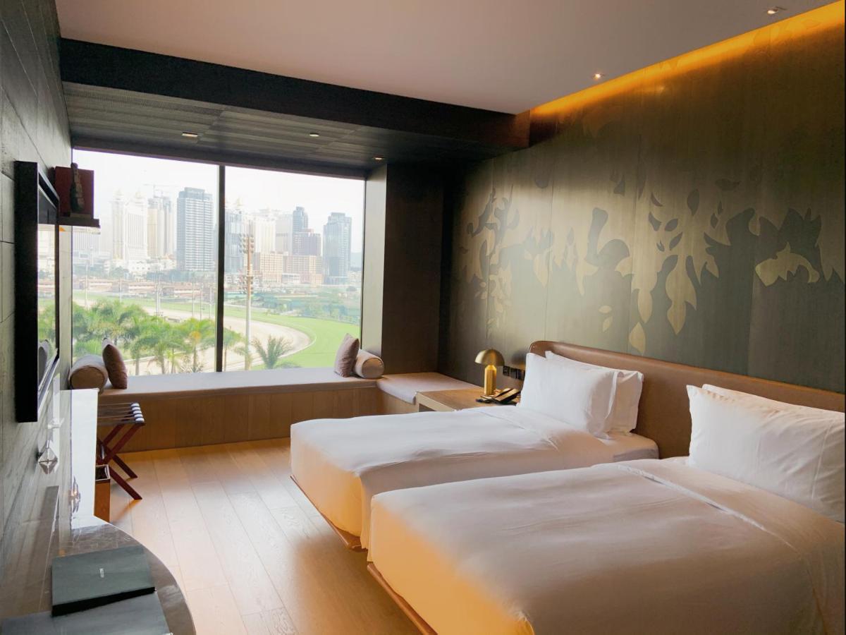 Yoho Hollywood Roosevelt Hotel Macau Exterior foto