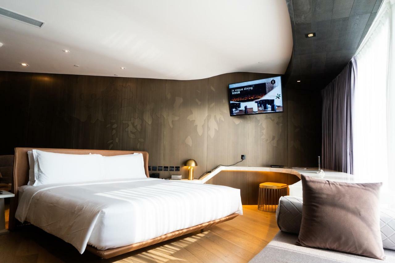 Yoho Hollywood Roosevelt Hotel Macau Exterior foto